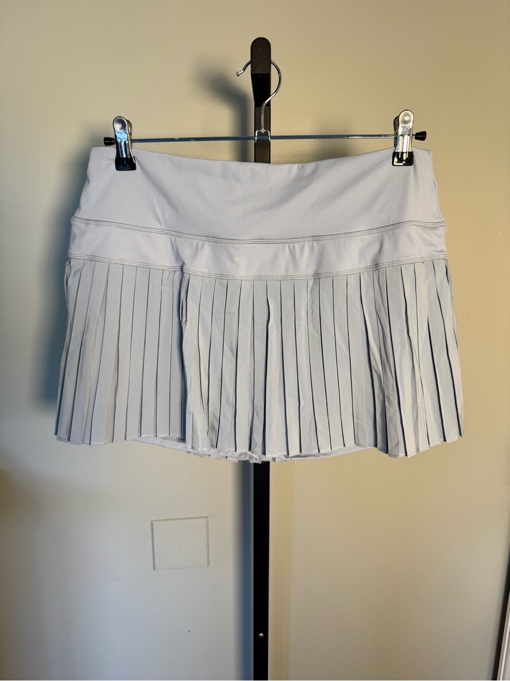 NWT Halara Pleated Athletic Skort - Light blue